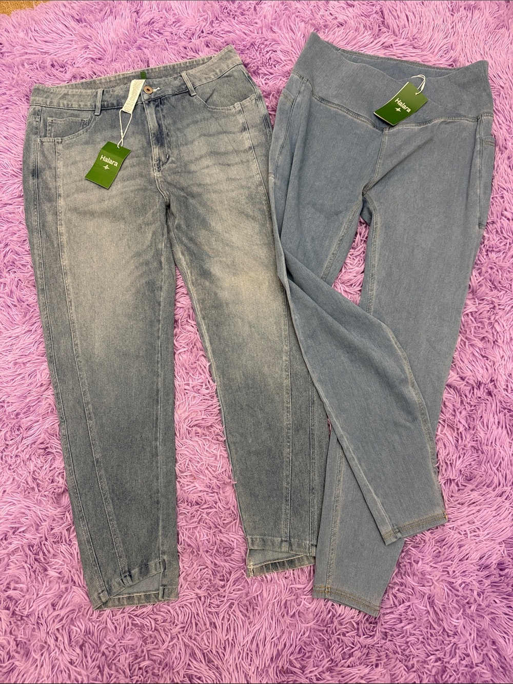 Halara Large Women's Light Blue Denim Jeans - Pair